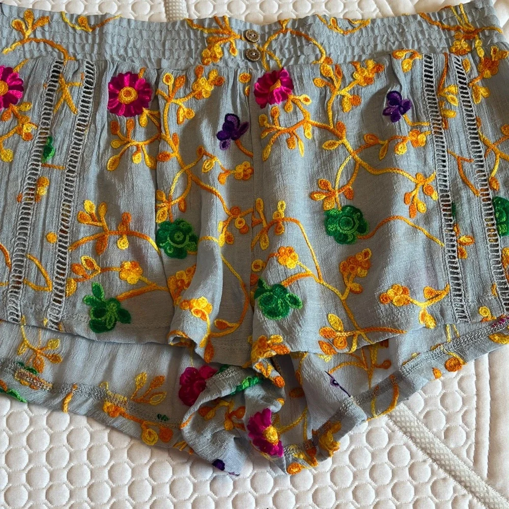 Honeydew Embroidered Siesta Sweetheart Shorts - Picture 10 of 13